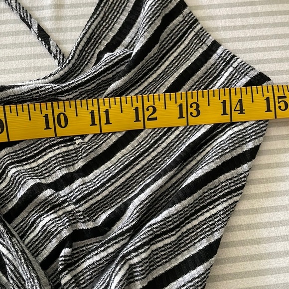 🇺🇸  Lush Sleeveless Black White and Grey Striped Maxi Dress, Size S - Picture 15 of 16
